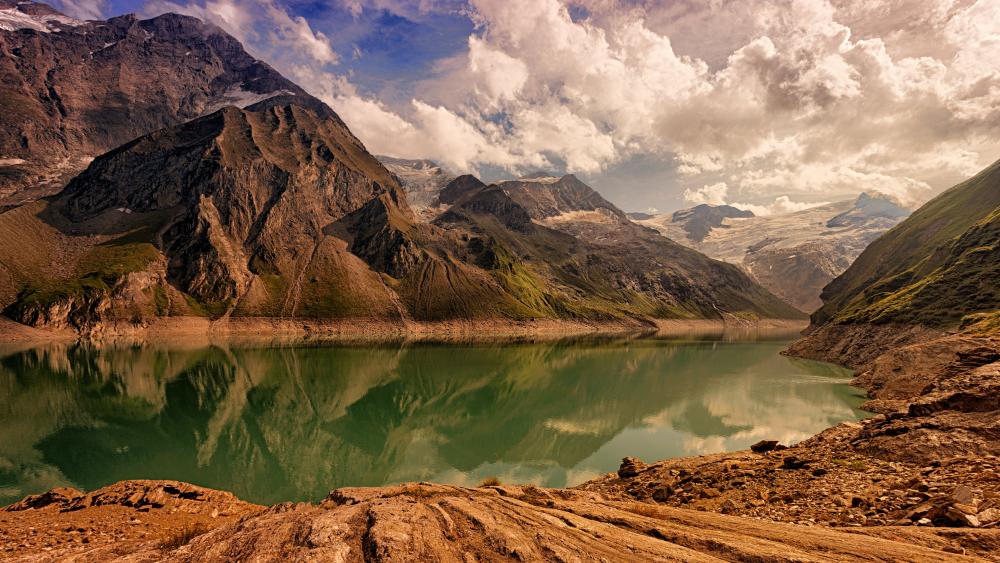 Reservoir of the Kaprun Kraftwerk Power Project wallpaper