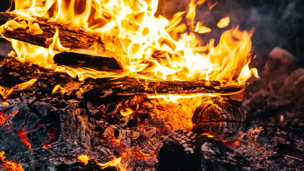 Smoldering fire wallpaper