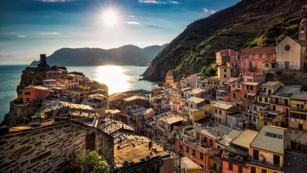 Vernazza (Cinque Terre, Italy) wallpaper
