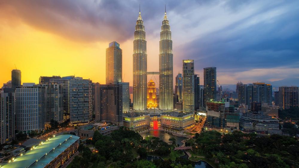 Petronas Twin Towers (Kuala Lumpur, Malaysia) wallpaper