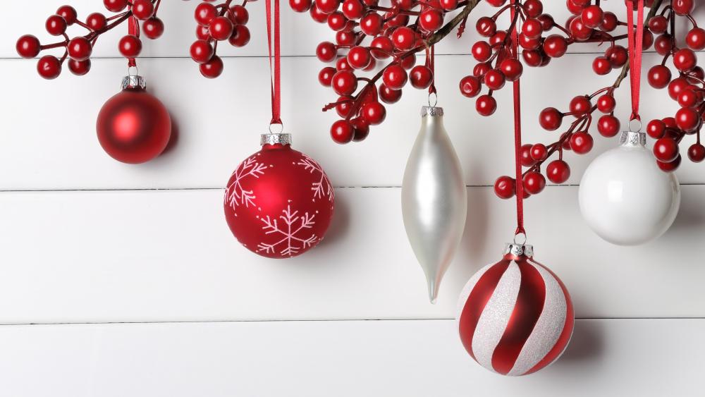 Red and white Christmas decoration wallpaper