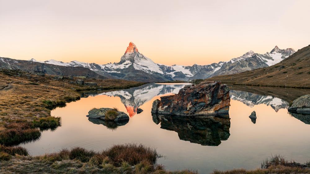 Matterhorn reflection wallpaper