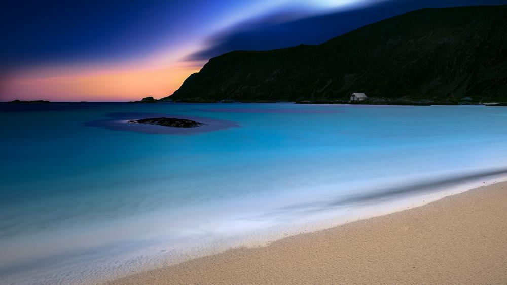 Beach at dusk wallpaper