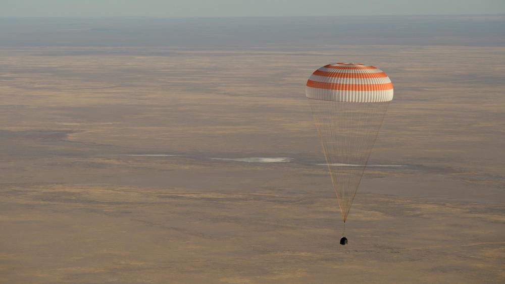 Expedition 56 Returning Home wallpaper