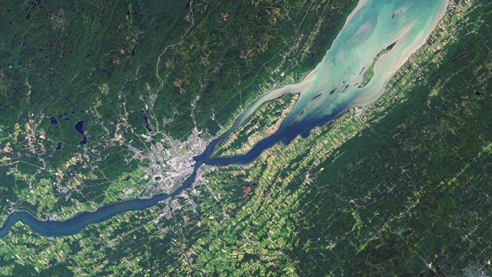 Satellite Image of Québec City in the Summer wallpaper
