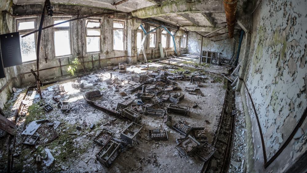 Abandoned building after the Chernobyl disaster wallpaper