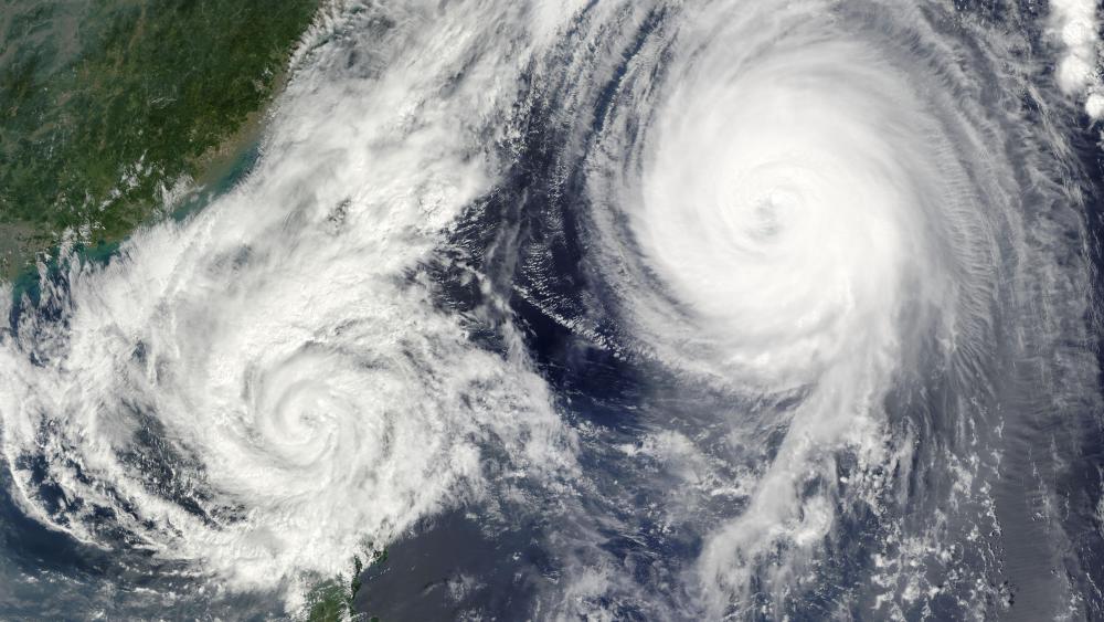 Typhoon Melor & Tropical Storm Parma wallpaper