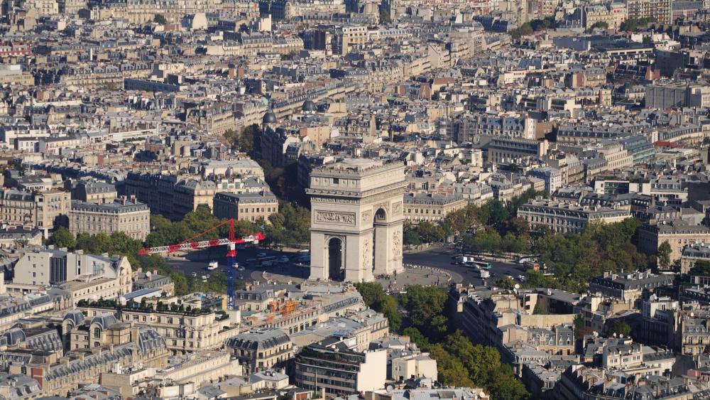 Arc de Triomphe & the City of Paris wallpaper