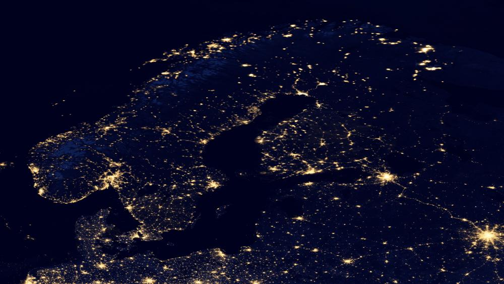 Night Lights of the Scandinavian Peninsula v2012 wallpaper
