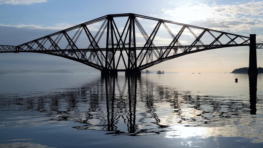 Forth Bridge, Scotland wallpaper