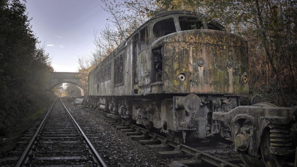 Rusty train wallpaper