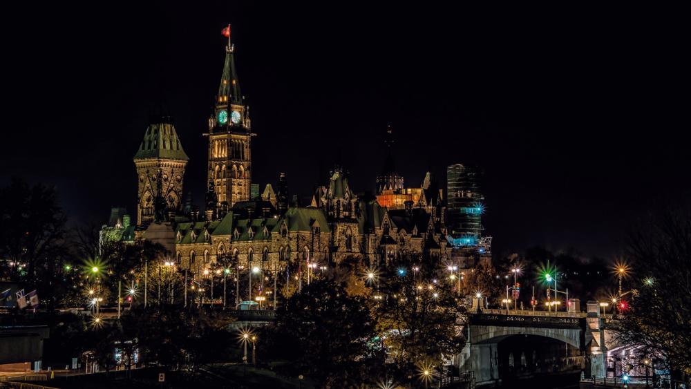 Parliament Hill, Ottawa - backiee