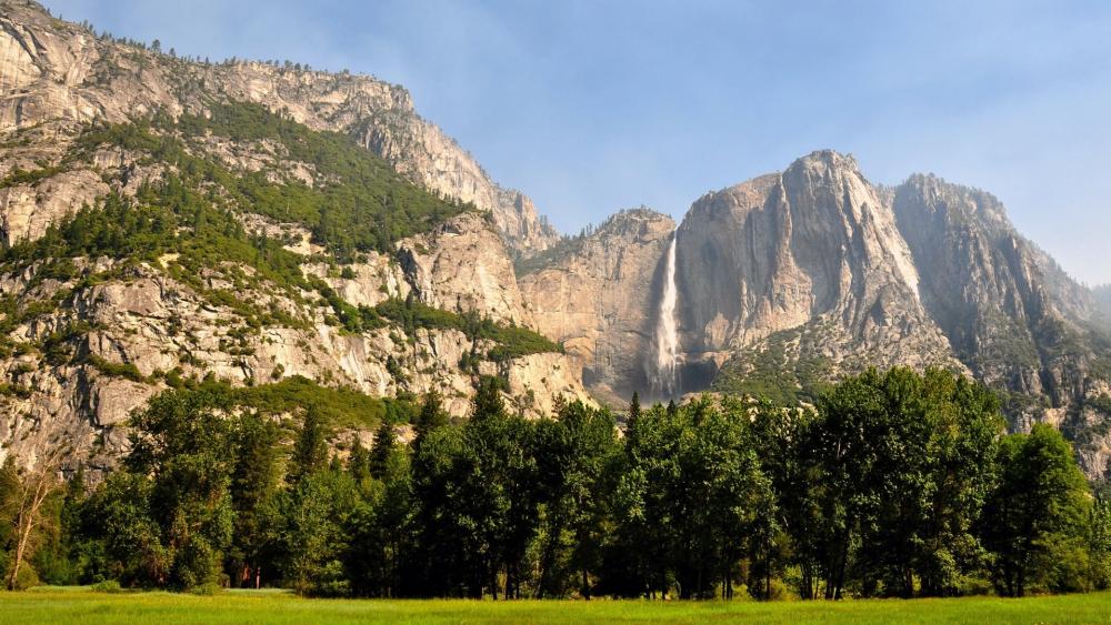 Yosemite Falls, Yosemite National Park wallpaper