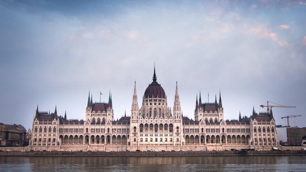 Hungarian Parliament Building wallpaper