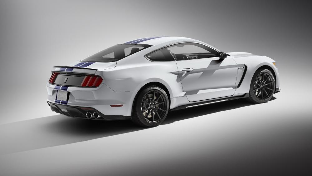 Ford Shelby GT350 wallpaper