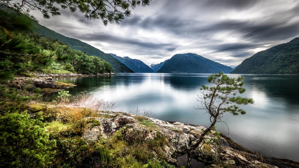 Sognefjord, Jostedalsbreen National Park wallpaper - backiee