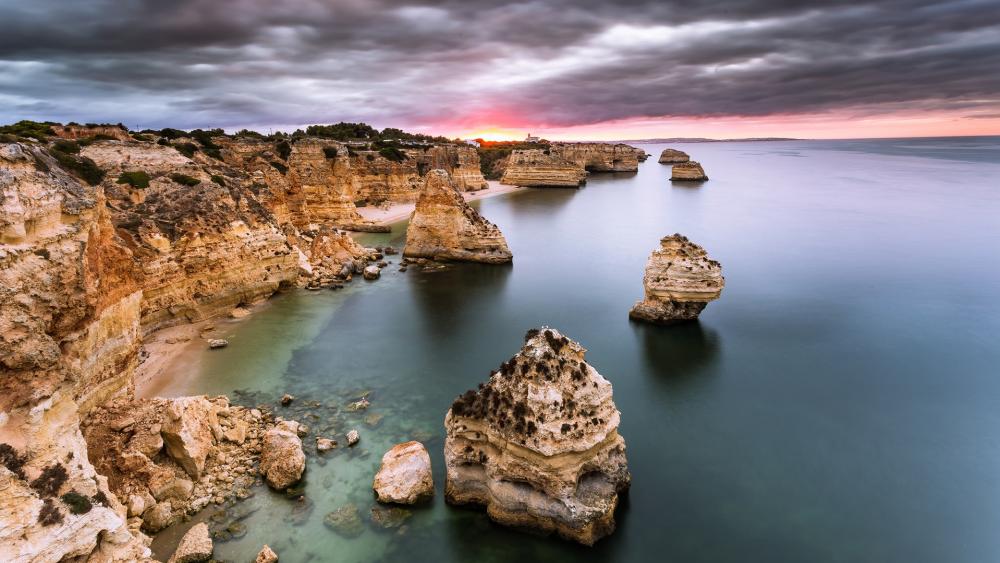 Marinha beach wallpaper