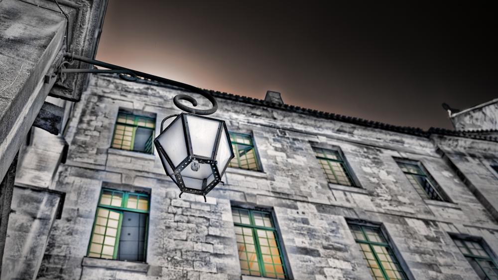 Building lantern wallpaper