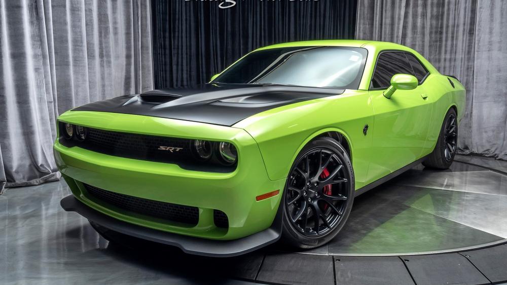 Lime Dodge Challenger Srt Wallpaper - Backiee