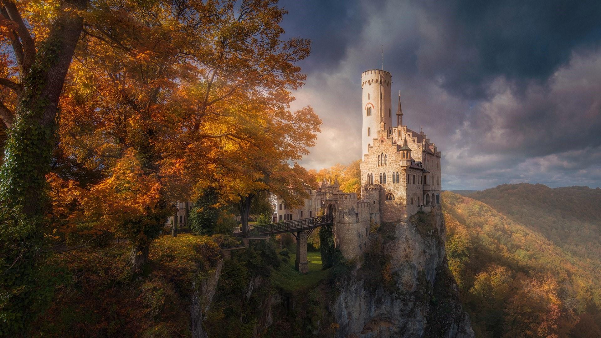 Lichtenstein Castle Germany Backiee
