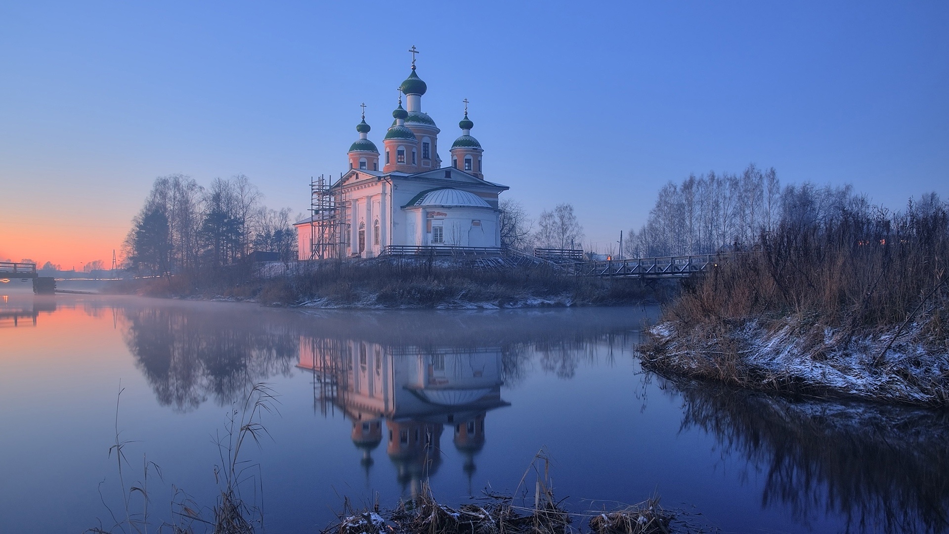 Храм на воде картинки