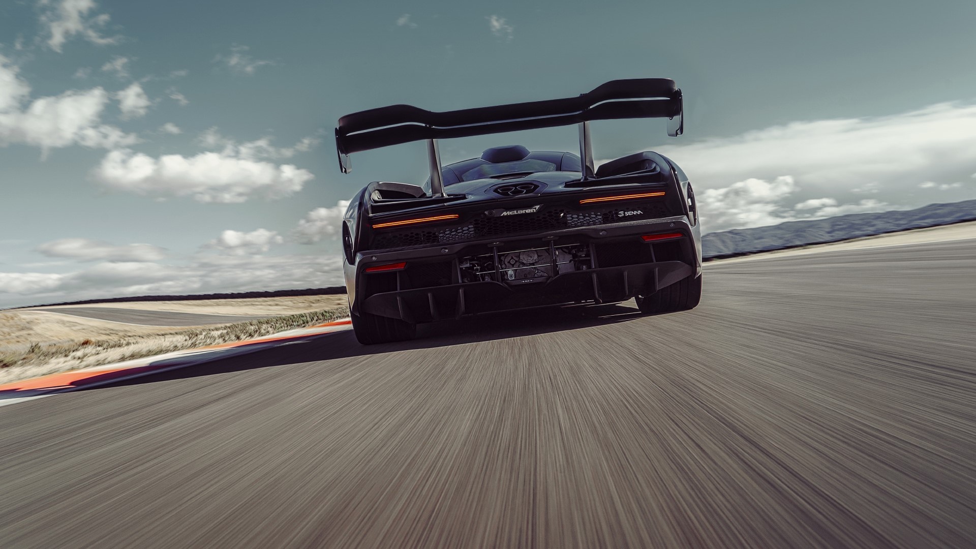 McLaren Senna - Desktop Wallpaper - Spataru Bogdan's Ko-fi Shop - Ko-fi ❤️  Where creators get support from fans through donations, memberships, shop  sales and more! The original 'Buy Me a Coffee' Page.