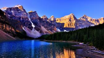 Moraine Lake, Banff National Park wallpaper
