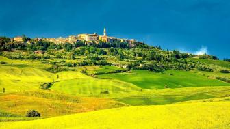 Tuscany wallpaper