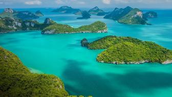 Tropical Group Of Islands wallpaper