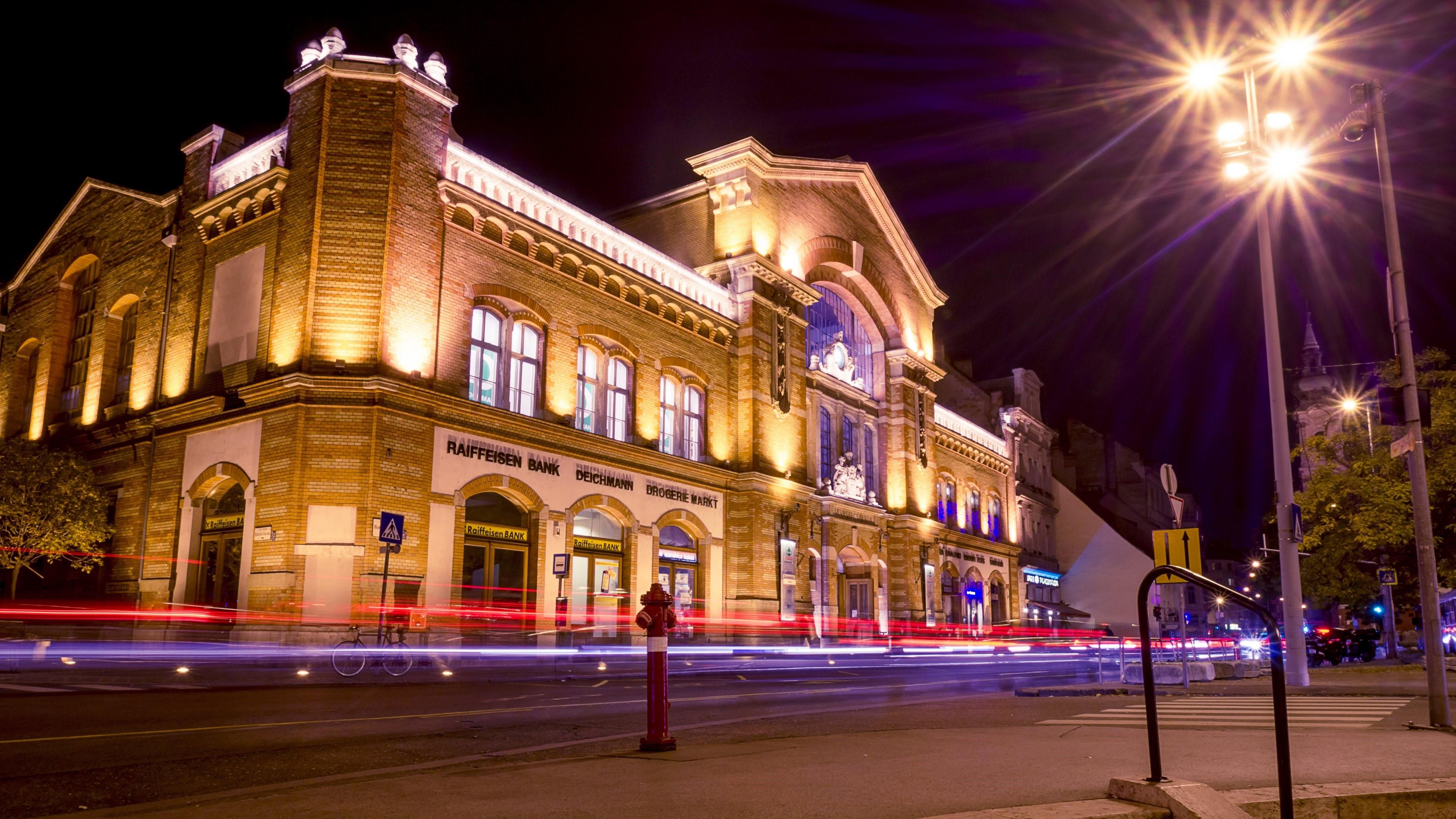 City Lights. Budapest by Night wallpaper - backiee