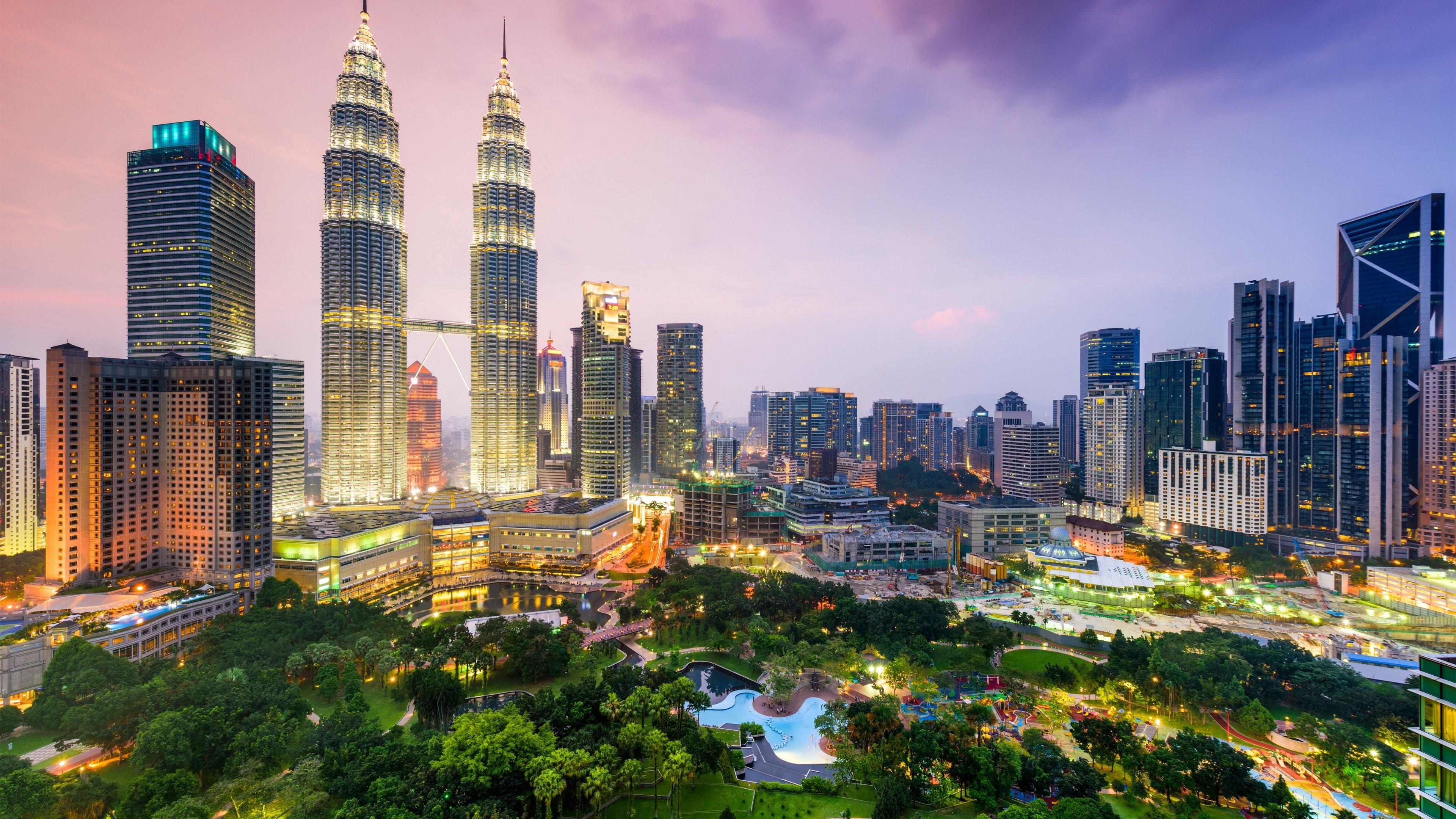 Kuala Lumpur city centre at the evening, Malaysia wallpaper  backiee