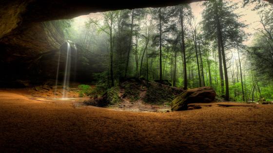 Ash Cave at Hocking Hills State Park wallpaper