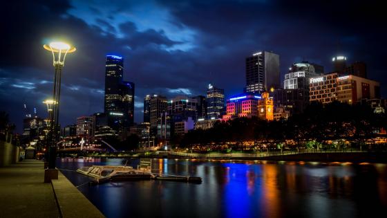 Skyline along Yarra River at dawn, Melbourne, Victoria