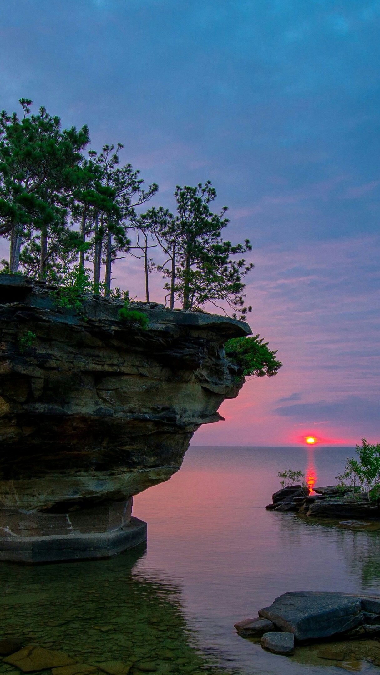 Turnip Rock at dusk (Michigan) - backiee