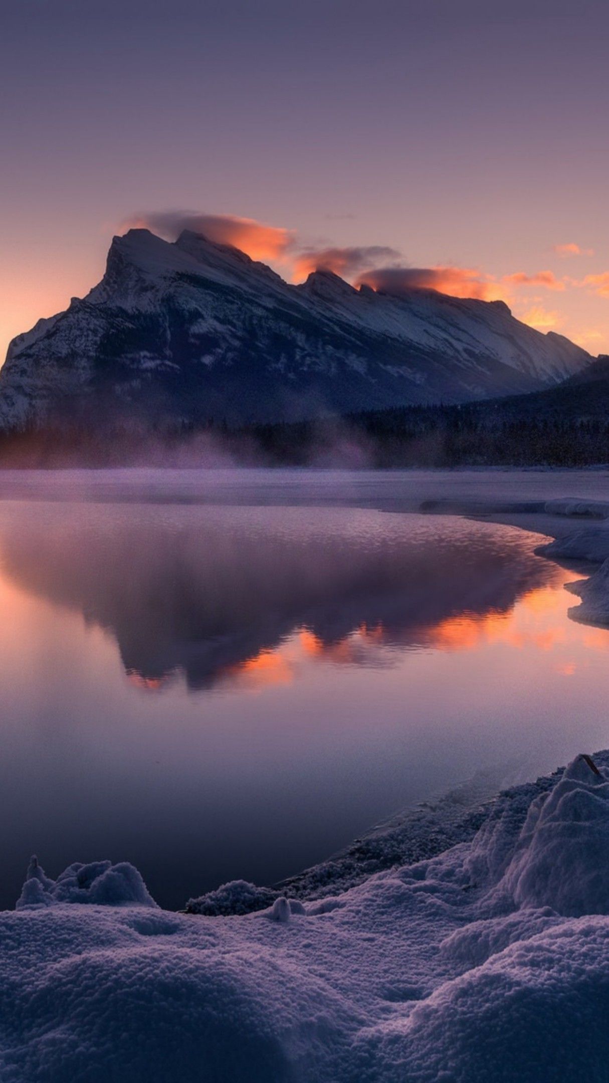 Mount Rundle and Vermilion Lakes (Banff National Park) - backiee