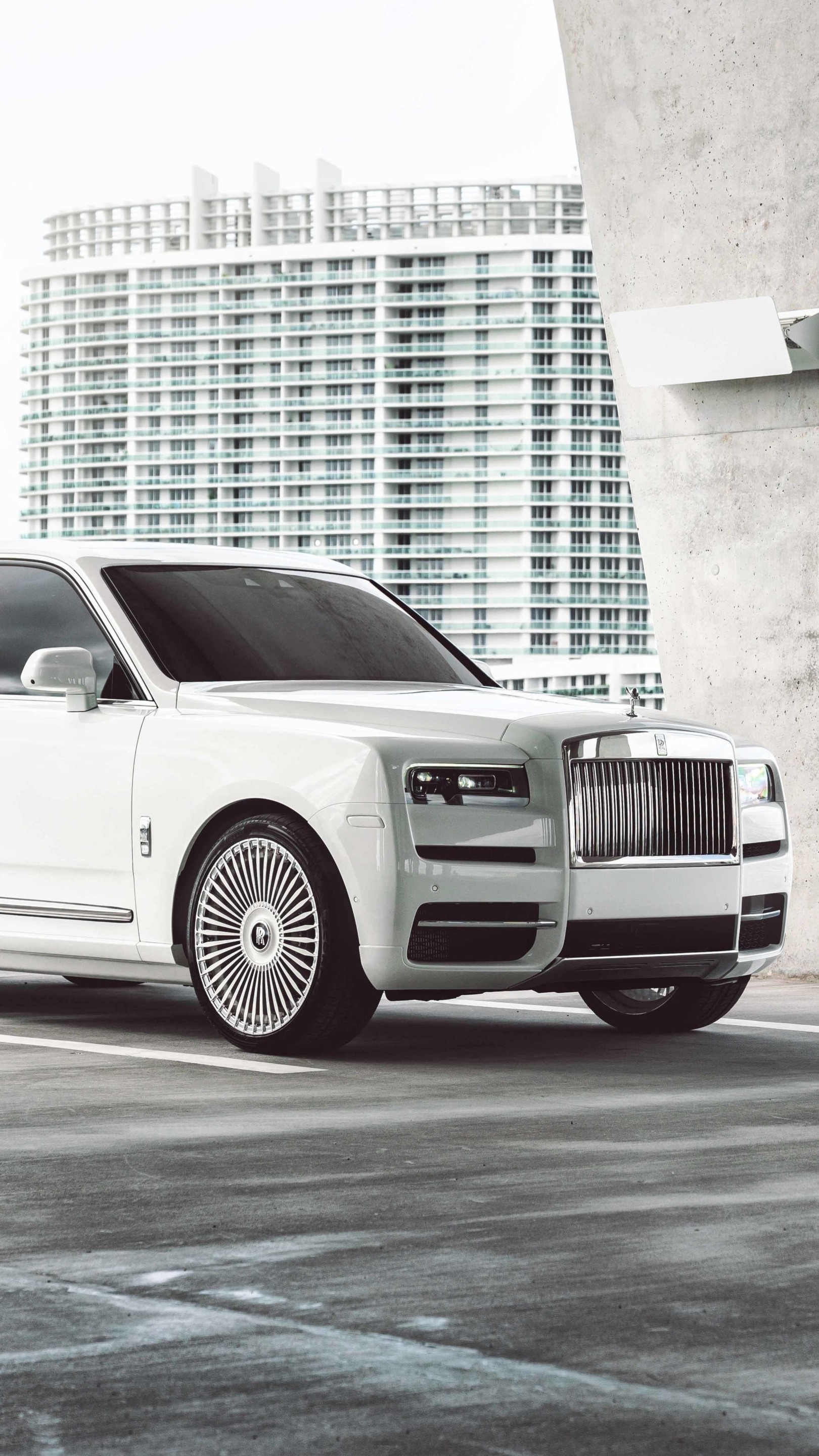 49+ Rolls Royce Phantom 8K Wallpaper Images