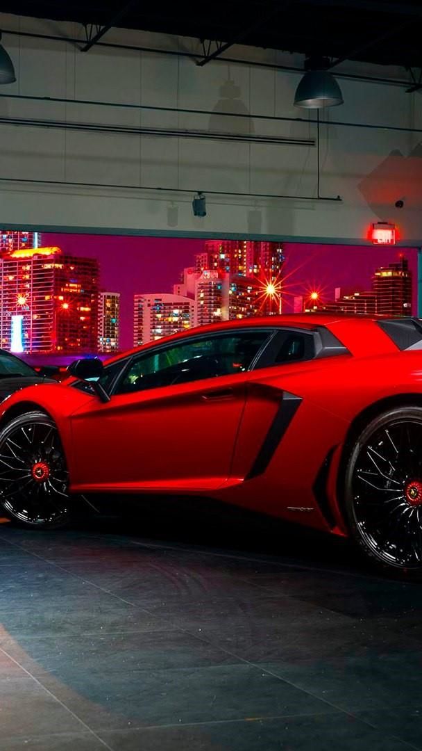 Lamborghini Aventador - backiee