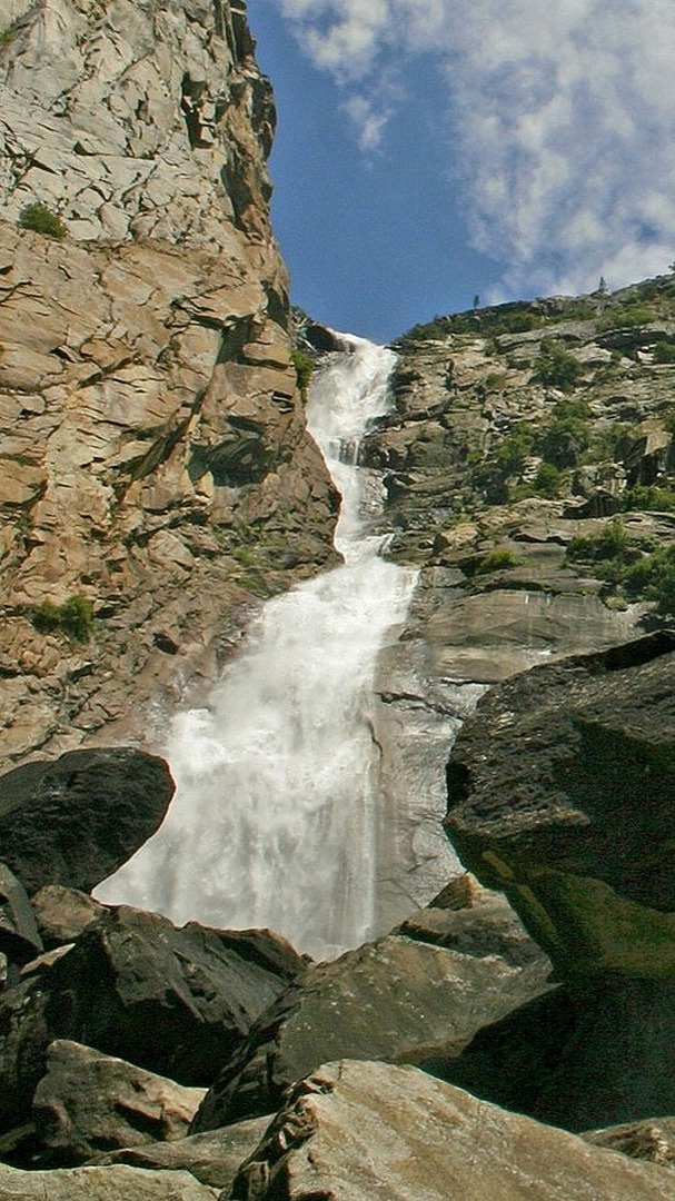 Yosemite National Park, Wapama Falls - backiee