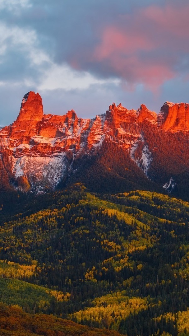 Chimney Rock and Courthouse Mountain wallpaper - backiee