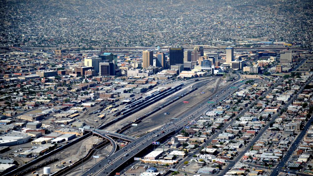 Aerial View of El Paso, Texas - backiee