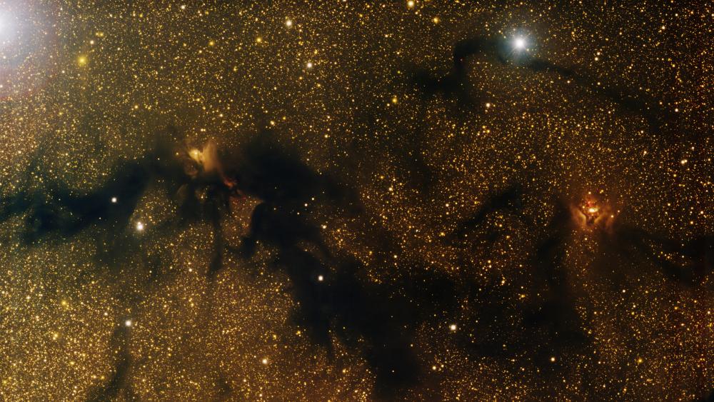 Lynds’ Dark Nebula 673 wallpaper