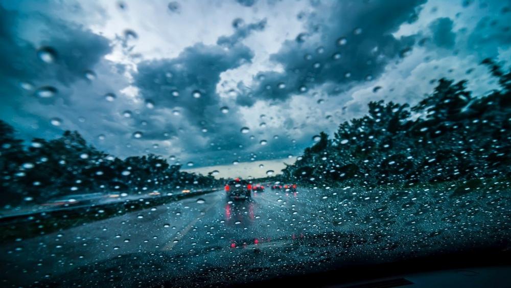 Driving in the rain wallpaper