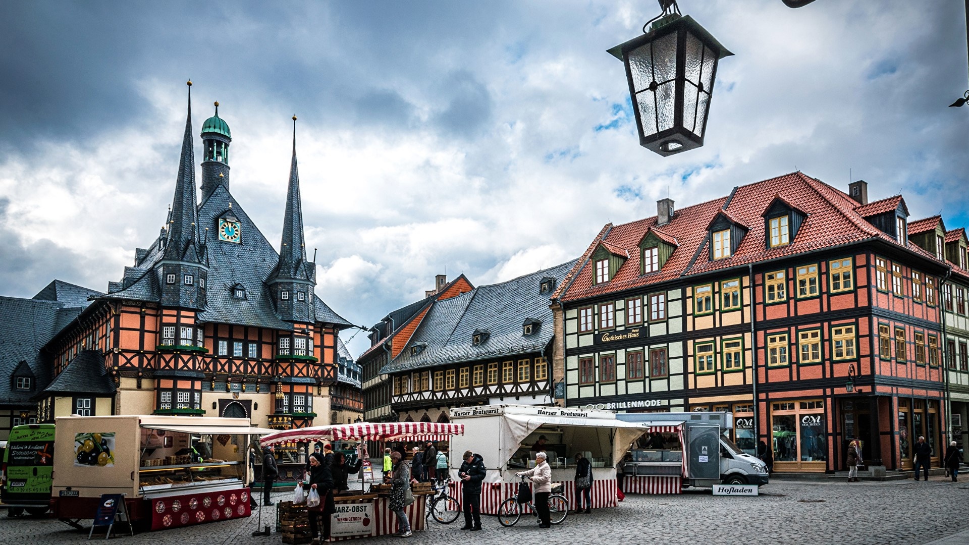 Rathaus Wernigerode wallpaper - backiee