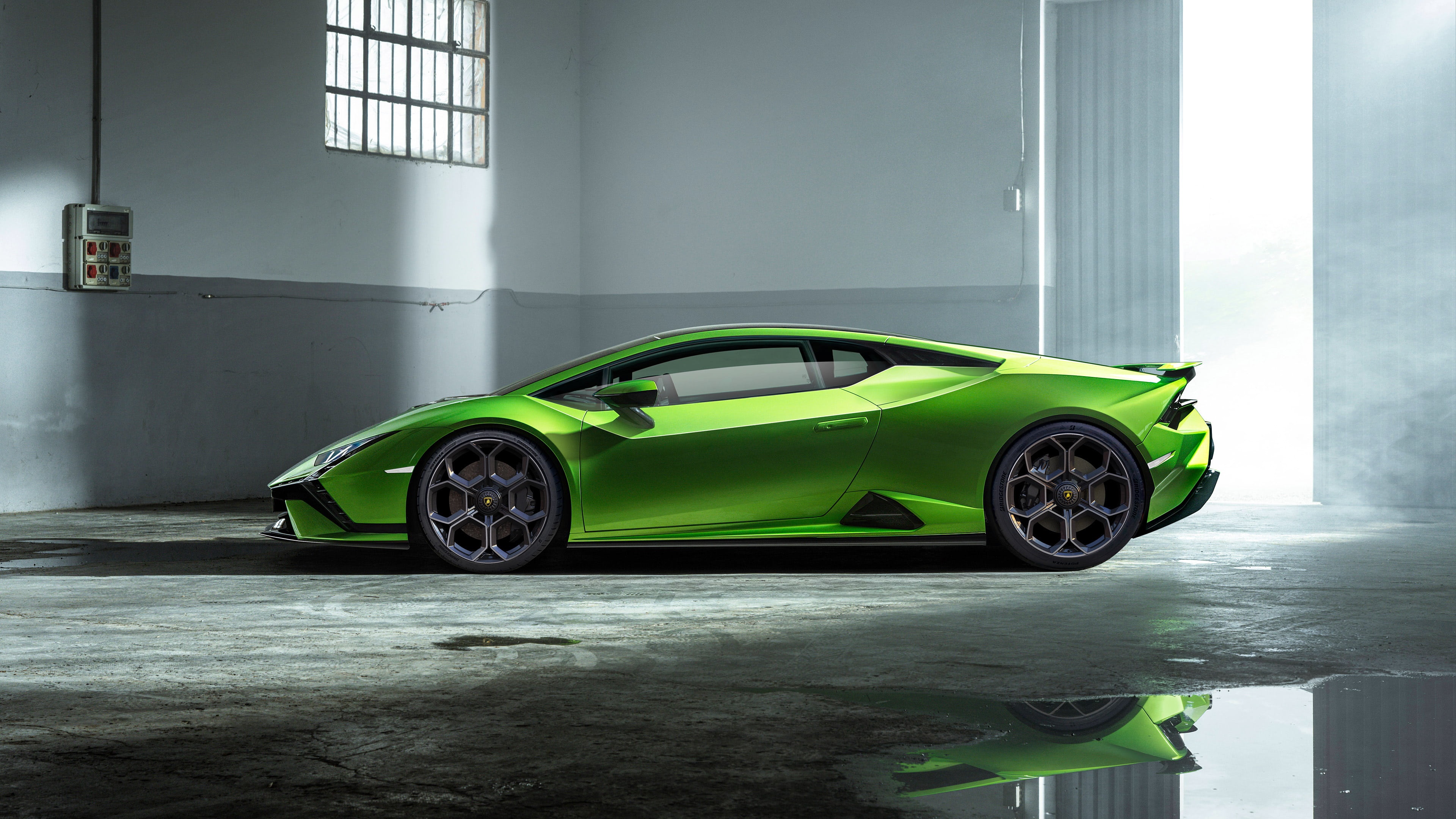 Lamborghini Huracán Tecnica wallpaper - backiee