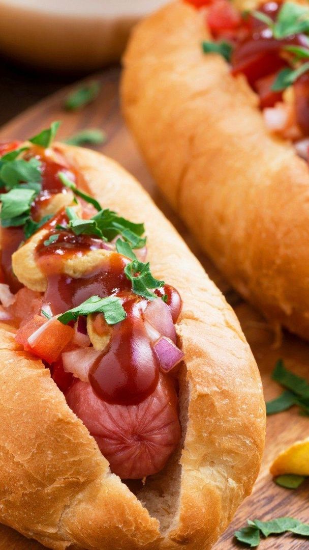 gourmet-hot-dogs-delight-backiee